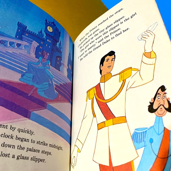 WALT DISNEY’S CINDERELLA VTG 1974 CLASSIC COLLECTIBLE HARDCOVER STORYBOOK - Picture 12 of 16